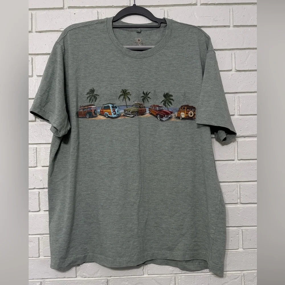 Men’s blue green tee with vintage car and surfboard graphic. Size XXL - Picture 1 of 4